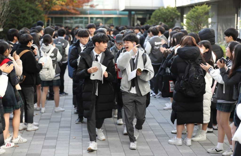 수능 – The Number 1 Most Difficult Exam of the Year Has Arrived