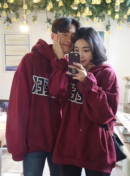 5 Adorable Types of Couple Outfits You'll See in South Korea