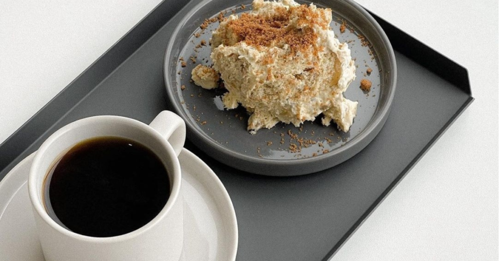 type hangang seoul cafe view han river coffee banana pudding